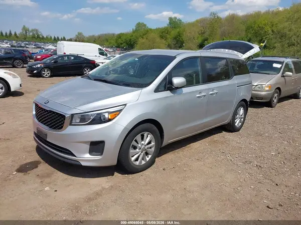KNDMB5C11G6144287 2016 KIA SEDONA - Image 2