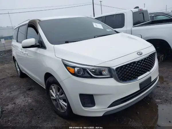 KNDMB5C11G6146931 2016 KIA SEDONA - Image 1