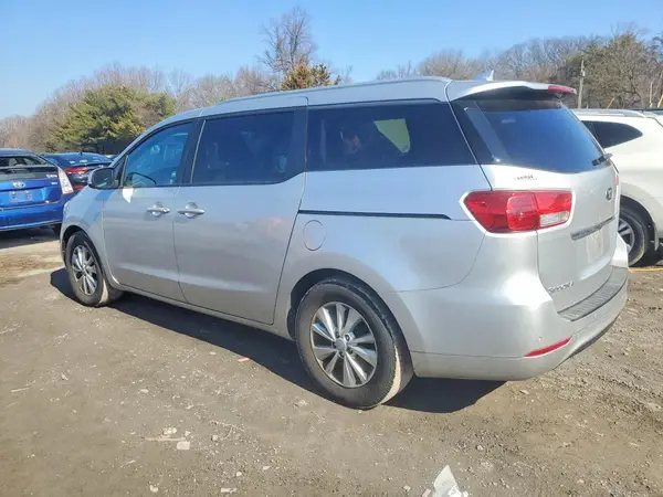 KNDMB5C11G6164457 2016 KIA SEDONA - Image 2