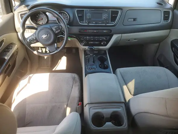 KNDMB5C11G6164457 2016 KIA SEDONA - Image 8
