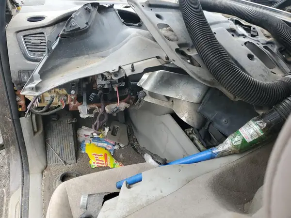 KNDMB5C11G6175832 2016 KIA SEDONA - Image 8