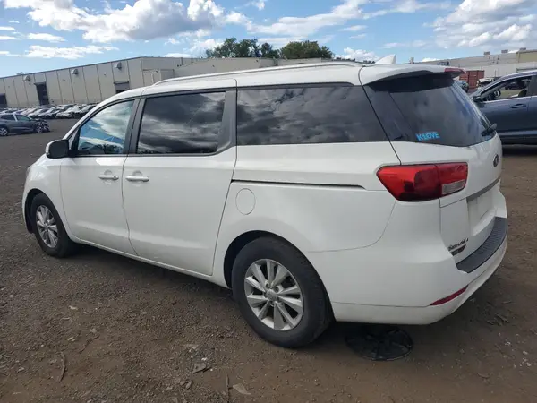 KNDMB5C11G6180545 2016 KIA SEDONA - Image 2