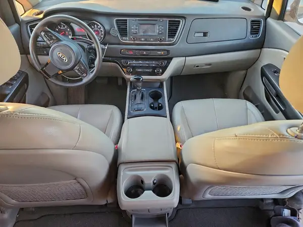 KNDMB5C11G6182778 2016 KIA SEDONA - Image 8