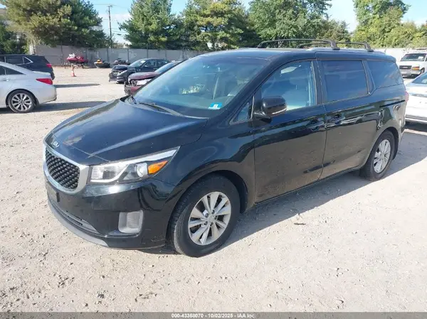 KNDMB5C11G6192601 2016 KIA SEDONA - Image 2