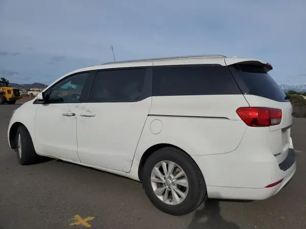 KNDMB5C11G6196986 2016 KIA SEDONA - Image 2