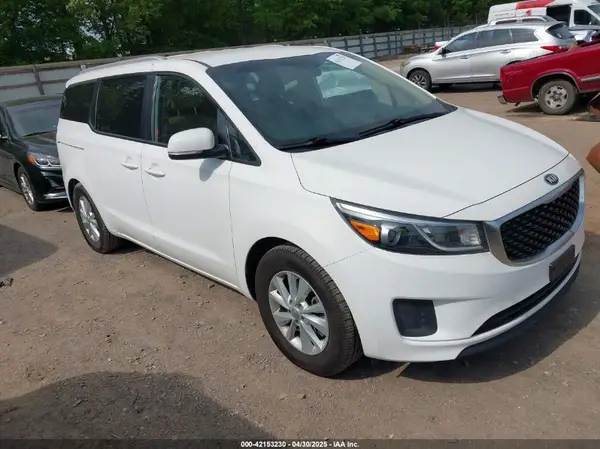 KNDMB5C11G6204116 2016 KIA SEDONA - Image 1