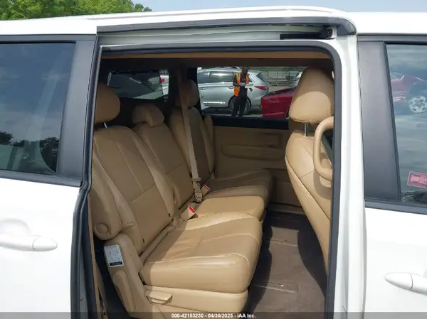 KNDMB5C11G6204116 2016 KIA SEDONA - Image 8