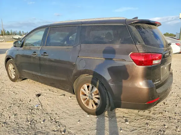 KNDMB5C11G6211941 2016 KIA SEDONA - Image 2
