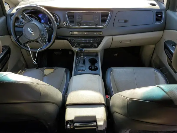 KNDMB5C11G6215875 2016 KIA SEDONA - Image 8