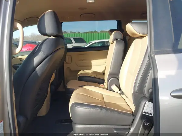 KNDMB5C11G6215987 2016 KIA SEDONA - Image 8