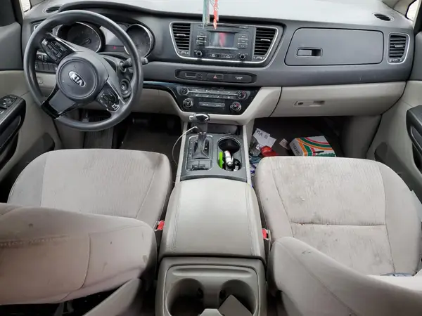 KNDMB5C11H6219569 2017 KIA SEDONA - Image 8