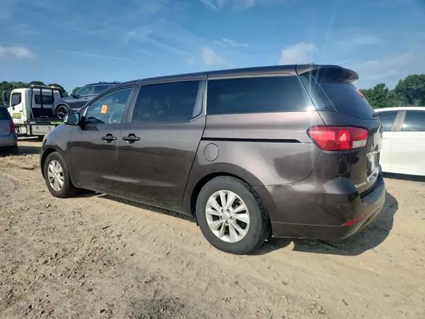 KNDMB5C11H6225422 2017 KIA SEDONA - Image 2