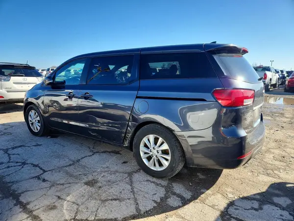 KNDMB5C11H6227400 2017 KIA SEDONA - Image 2