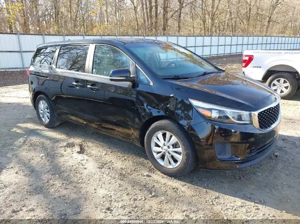 KNDMB5C11H6229504 2017 KIA SEDONA - Image 1