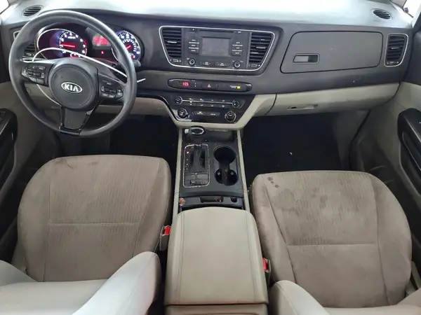 KNDMB5C11H6233830 2017 KIA SEDONA - Image 8