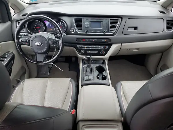 KNDMB5C11H6239210 2017 KIA SEDONA - Image 8