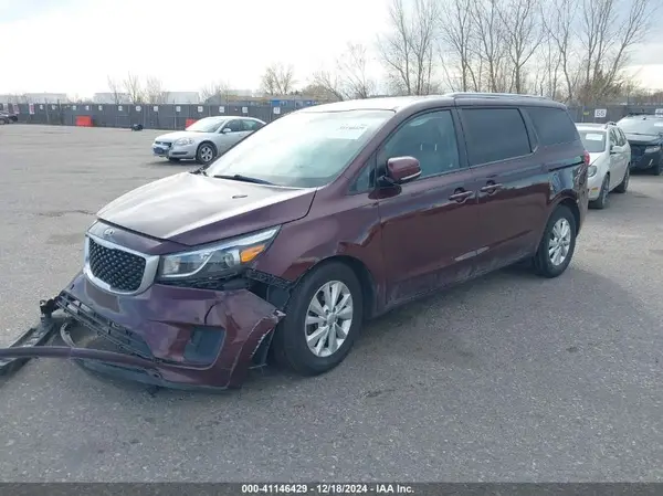 KNDMB5C11H6246674 2017 KIA SEDONA - Image 2