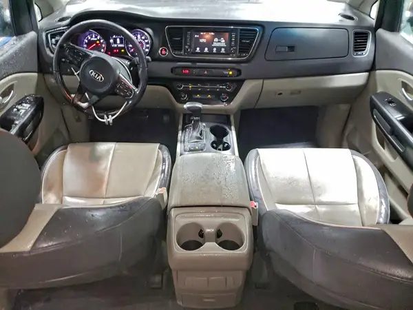 KNDMB5C11H6247355 2017 KIA SEDONA - Image 8