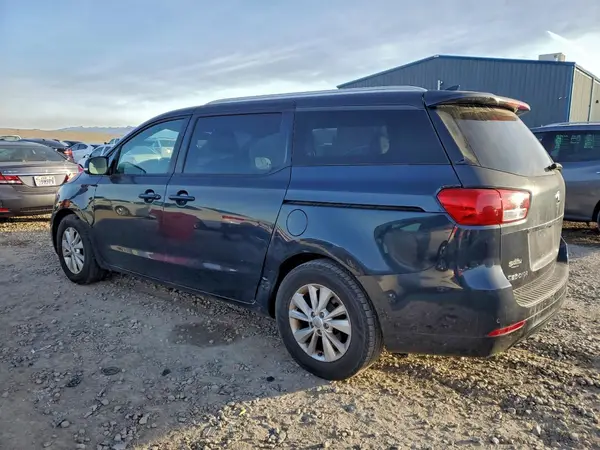 KNDMB5C11H6247890 2017 KIA SEDONA - Image 2