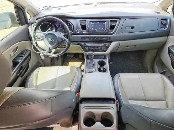 KNDMB5C11H6249493 2017 KIA SEDONA - Image 8
