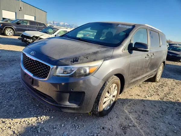 KNDMB5C11H6251261 2017 KIA SEDONA
