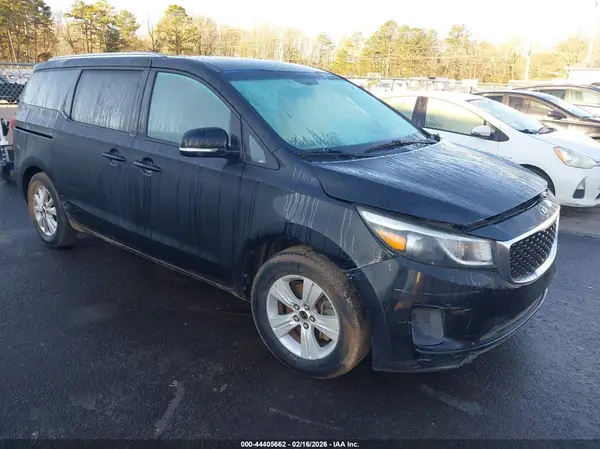 KNDMB5C11H6252779 2017 KIA SEDONA - Image 1