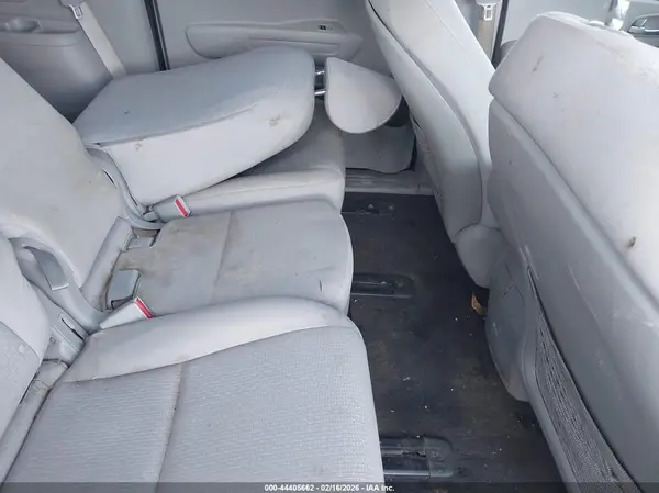 KNDMB5C11H6252779 2017 KIA SEDONA - Image 8