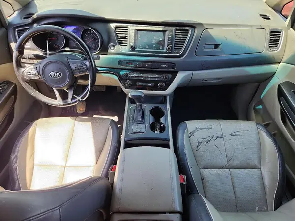 KNDMB5C11H6267427 2017 KIA SEDONA - Image 8