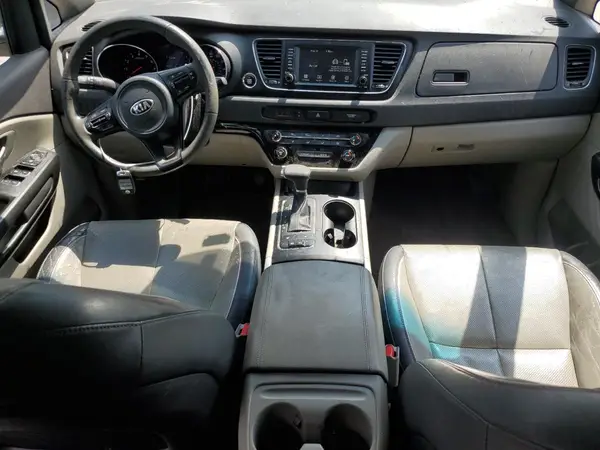 KNDMB5C11H6267458 2017 KIA SEDONA - Image 8