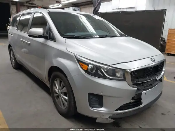 KNDMB5C11H6281117 2017 KIA SEDONA - Image 1