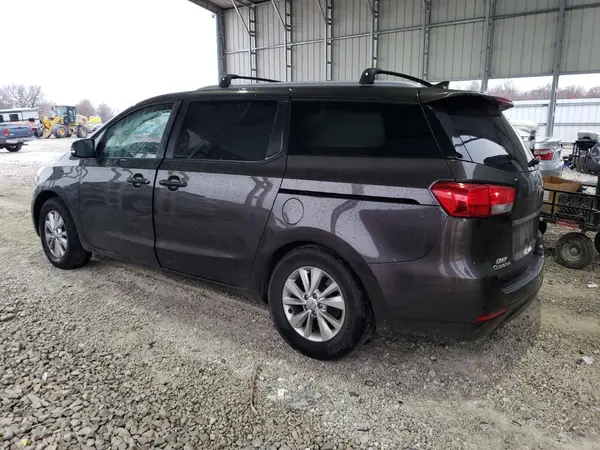 KNDMB5C11H6281277 2017 KIA SEDONA - Image 2