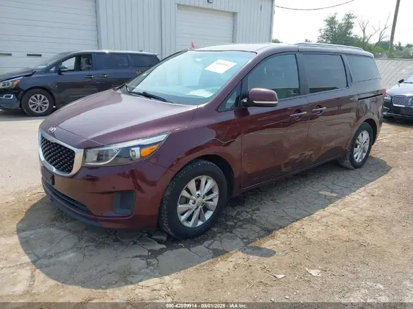 KNDMB5C11H6283790 2017 KIA SEDONA - Image 2