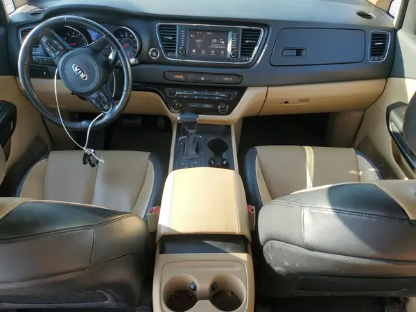 KNDMB5C11H6313466 2017 KIA SEDONA - Image 8