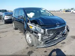 KNDMB5C11H6313953 2017 KIA SEDONA