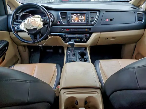 KNDMB5C11H6320157 2017 KIA SEDONA - Image 8