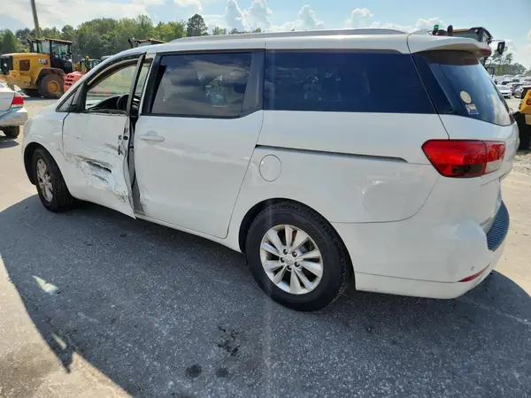 KNDMB5C11H6320241 2017 KIA SEDONA - Image 2