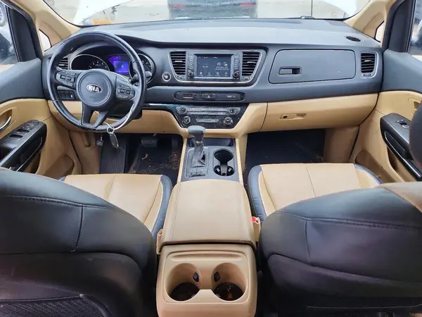 KNDMB5C11H6325942 2017 KIA SEDONA - Image 8