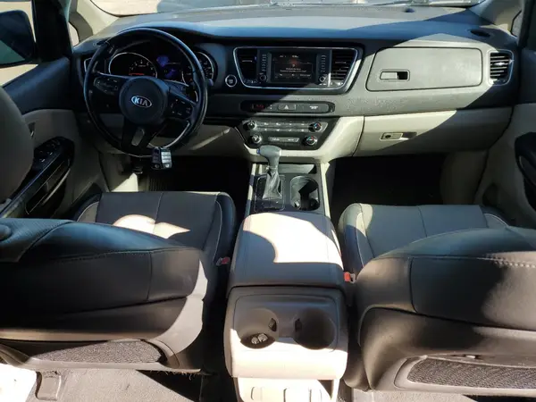 KNDMB5C11H6326136 2017 KIA SEDONA - Image 8