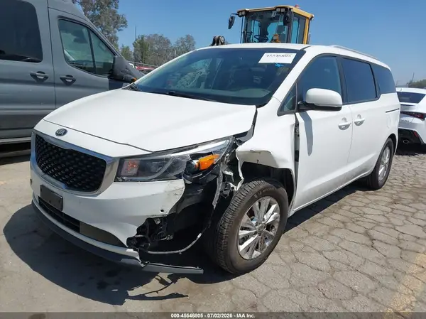 KNDMB5C11H6326217 2017 KIA SEDONA - Image 2