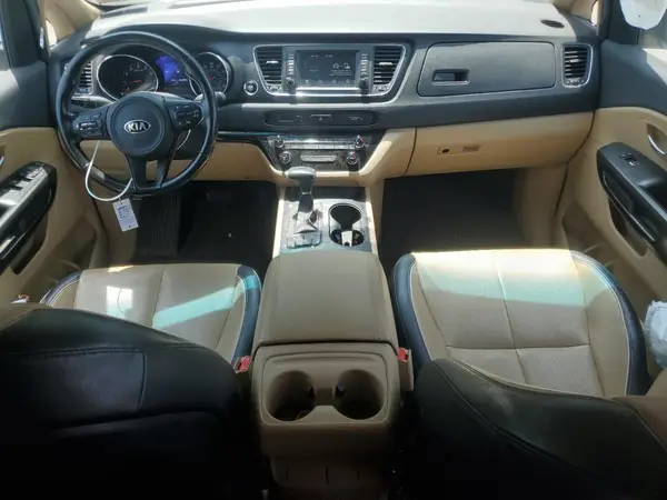 KNDMB5C11H6327657 2017 KIA SEDONA - Image 8