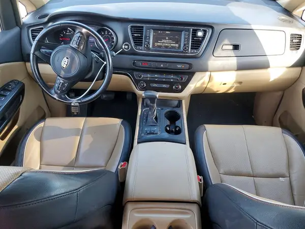 KNDMB5C11H6329327 2017 KIA SEDONA - Image 8