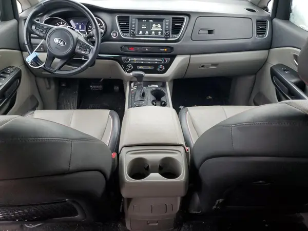 KNDMB5C11H6339758 2017 KIA SEDONA - Image 8