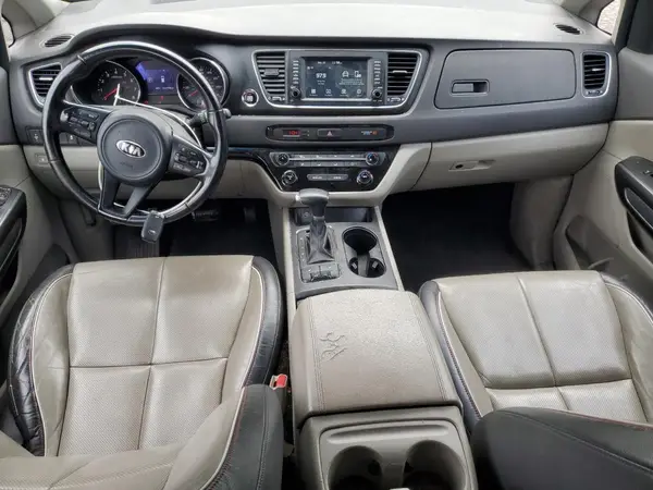 KNDMB5C11J6386407 2018 KIA SEDONA - Image 8