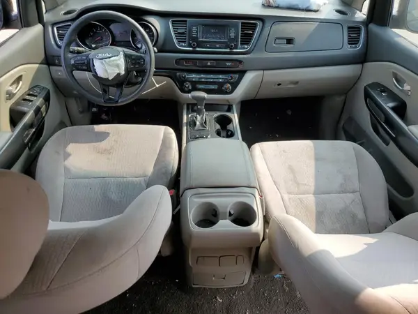 KNDMB5C11J6387802 2018 KIA SEDONA - Image 8