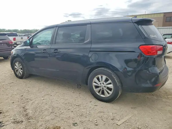 KNDMB5C11J6398637 2018 KIA SEDONA - Image 2