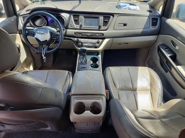 KNDMB5C11J6425383 2018 KIA SEDONA - Image 8