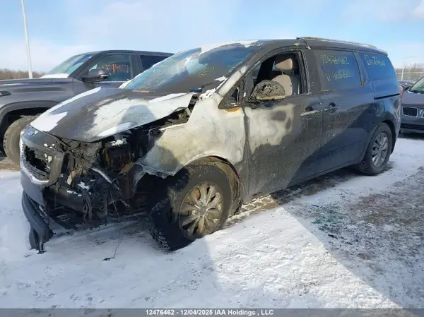 KNDMB5C11K6463732 2019 KIA SEDONA - Image 2