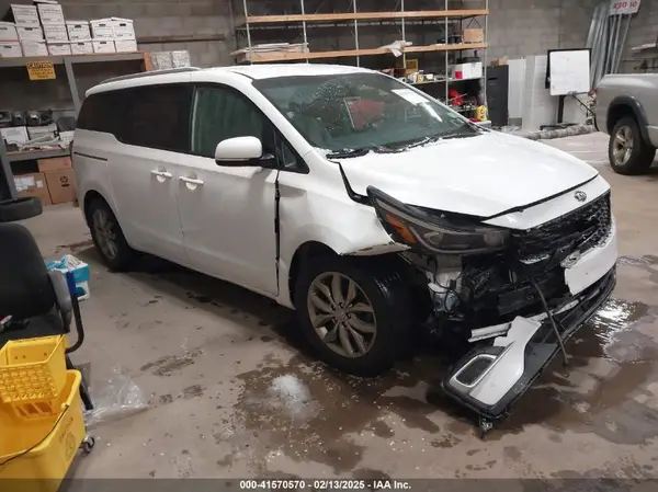 KNDMB5C11K6500813 2019 KIA SEDONA - Image 1