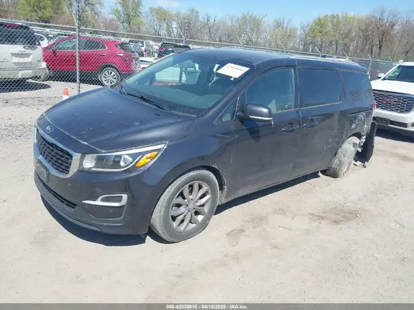 KNDMB5C11K6512492 2019 KIA SEDONA - Image 2