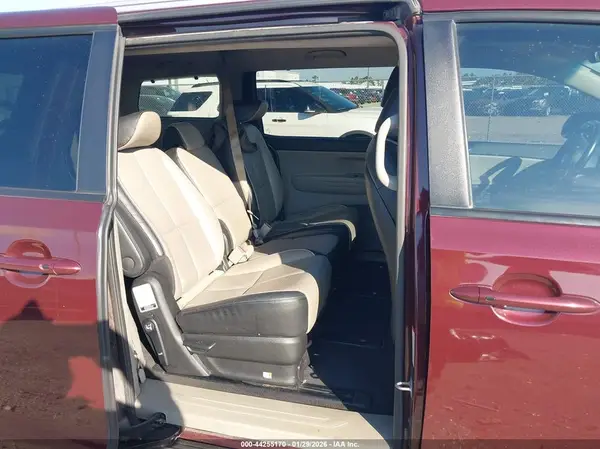 KNDMB5C11K6516218 2019 KIA SEDONA - Image 8